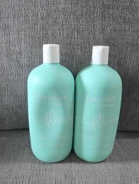Function of Beauty Refreshing Aloe Body Wash, 2 Bottles, New, 22oz. Each.‎
